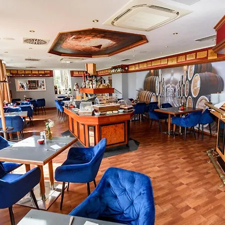 Hotel Residenz 3*