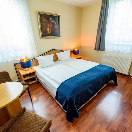 Residenz Hotel 3*