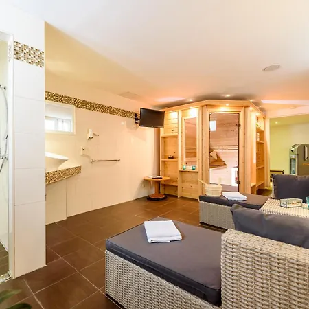 Ξενοδοχείο Residenz 3*